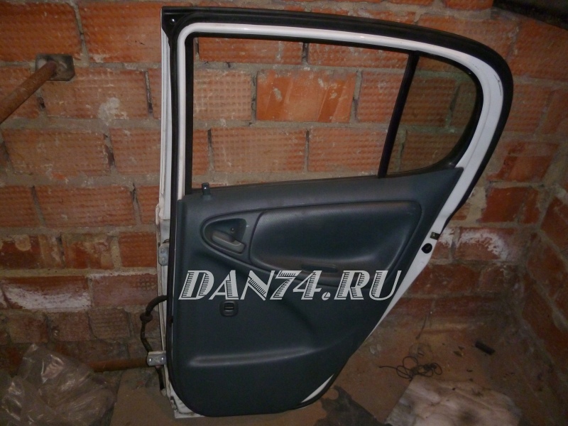 Дверь Toyota Yaris / Vitz (99-05) задняя правая б/у оригинал | Тойота Ярис / Витц | 6900 руб. | T-Y227