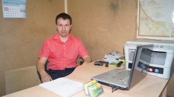 Хаятов Равиль - менеджер отдела продаж автомагазина запчастей для иномарок ДАН-АВТО